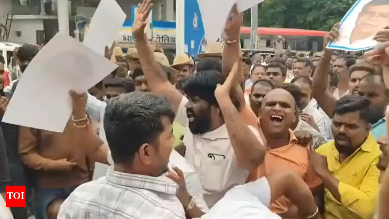 Protests Erupt in Karnataka Over Minister Rajanna’s Removal