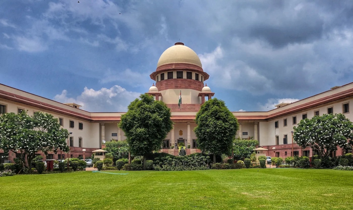 Supreme Court Criticizes Madhya Pradesh Government and CBI for Delay