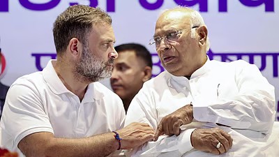 Bihar Elections 2025: Congress Bets Big on EBCs to Reclaim Hindi Heartland