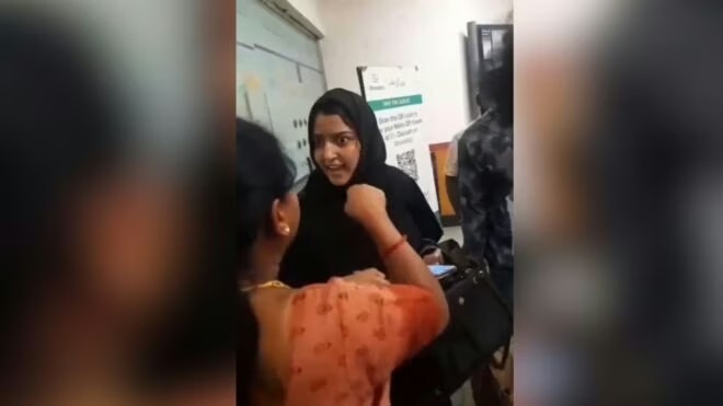 Bengaluru Metro Row: Two Women Clash Over Speaking Kannada, Video Goes Viral