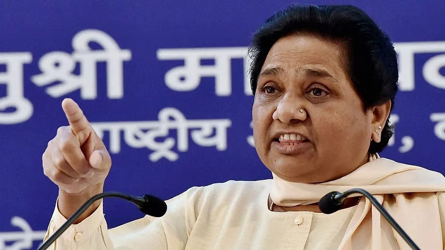 Mayawati Accuses Samajwadi Party for Exploiting Dalits
