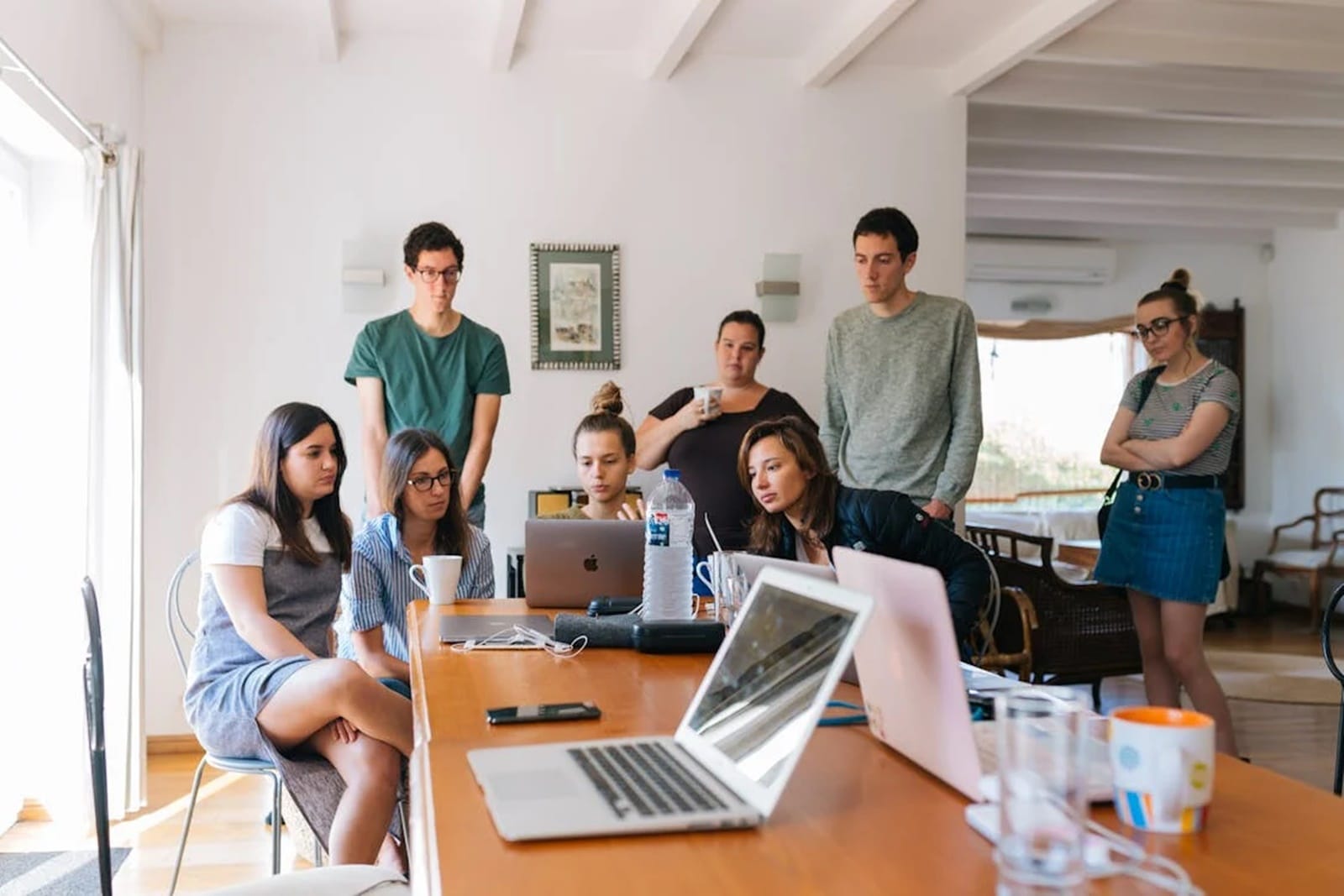 Work-from-Café Trend Gains Popularity Among Gen Z in Indian Cities
