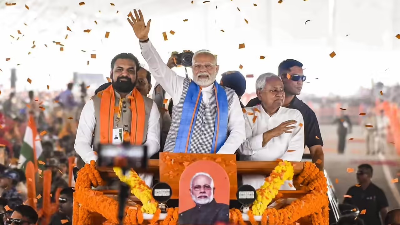 PM Modi addresses rally in Bihar – Modi announces 5 promises, slams RJD for failed Jungle Raj