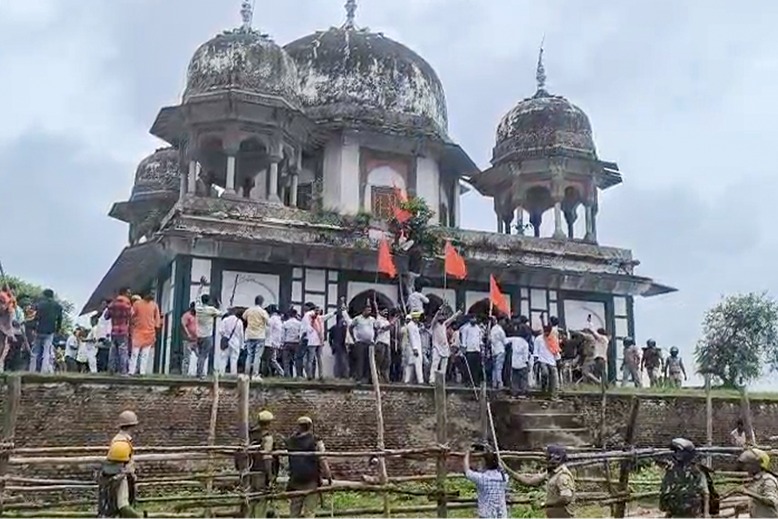 Security Tightened Around Disputed Mausoleum in Fatehpur