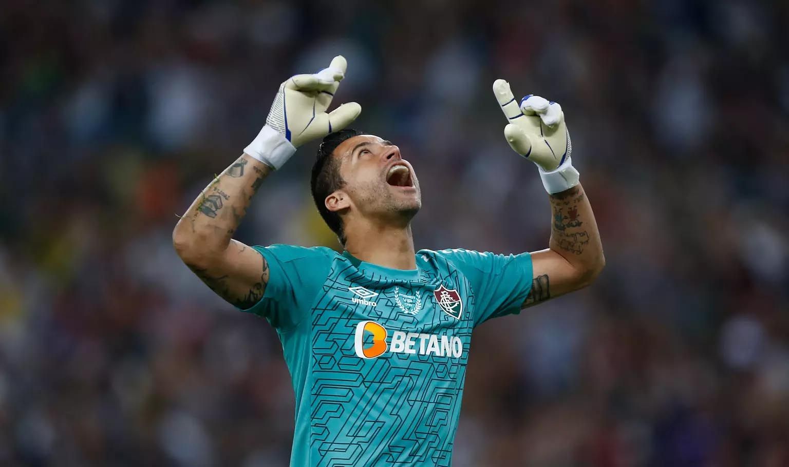 Fluminense’s Fábio Equals Shilton’s Record for Most Matches in Men’s Football