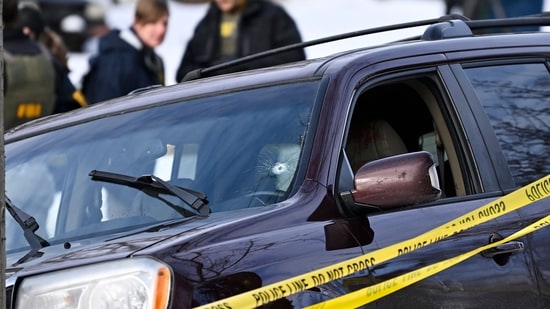 Minneapolis Explodes in Protests After ICE Agents Fatally Shoot Woman; Federal Building Under Siege