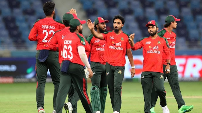 Bangladesh Cricketers to End Boycott if Ex-Director Issues Public Apology
