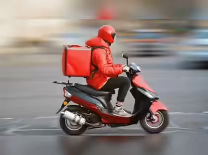 Video goes viral on Internet: Delivery man falls in waterlogged street