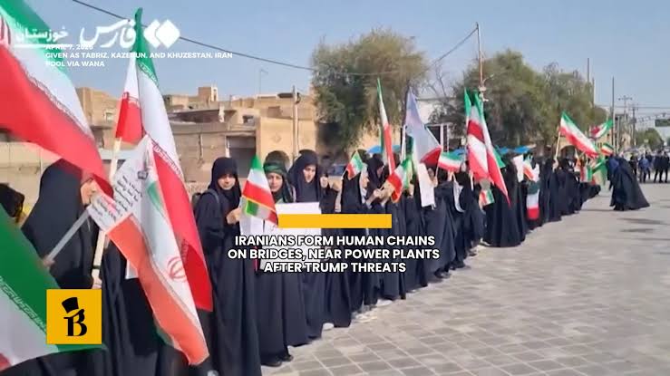 Iranians Form “Human Chains” Around Bridges and Power Plants to Defy US Strikes