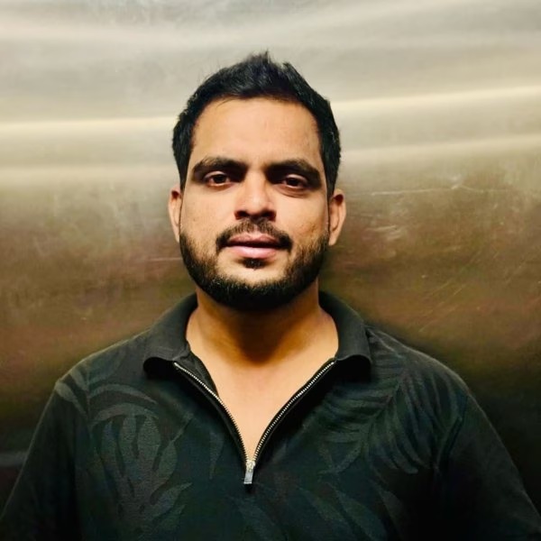 Karnataka murder : Congess youth leader assulted by four individuals