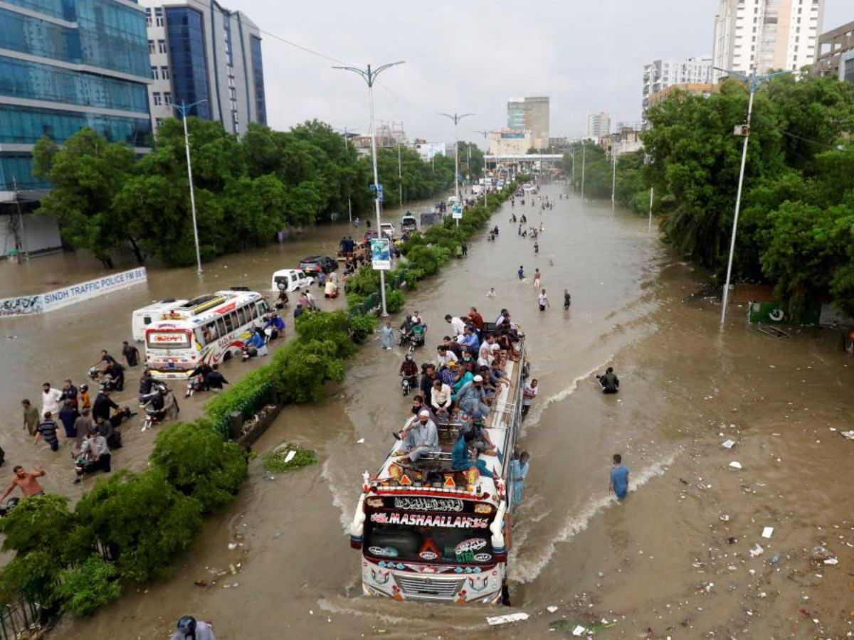 Monsoon rains claim 657 lives in Pakistan with nearly 1000 injured