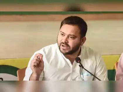 Tejashwi Yadav Endorses Rahul Gandhi for 2029 PM, BJP Calls it 'Daydreams'