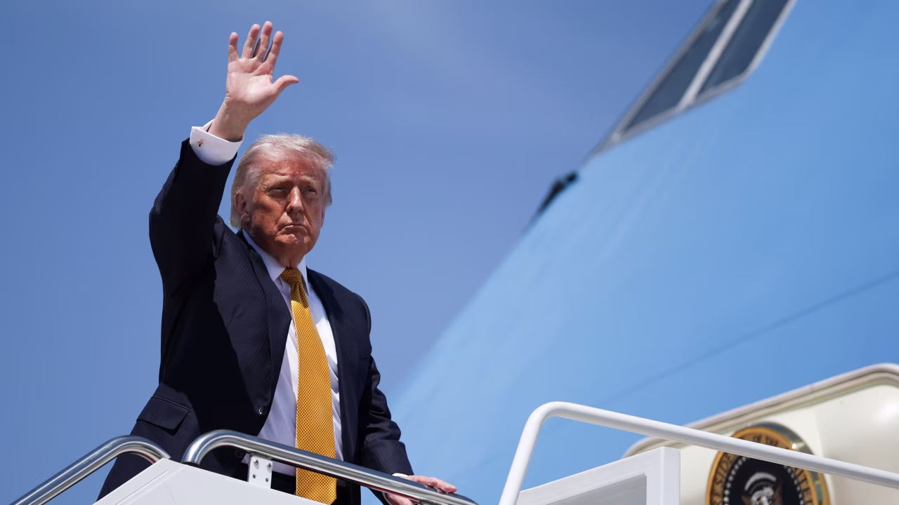Trump Heads to China as Iran Tightens Grip on Hormuz