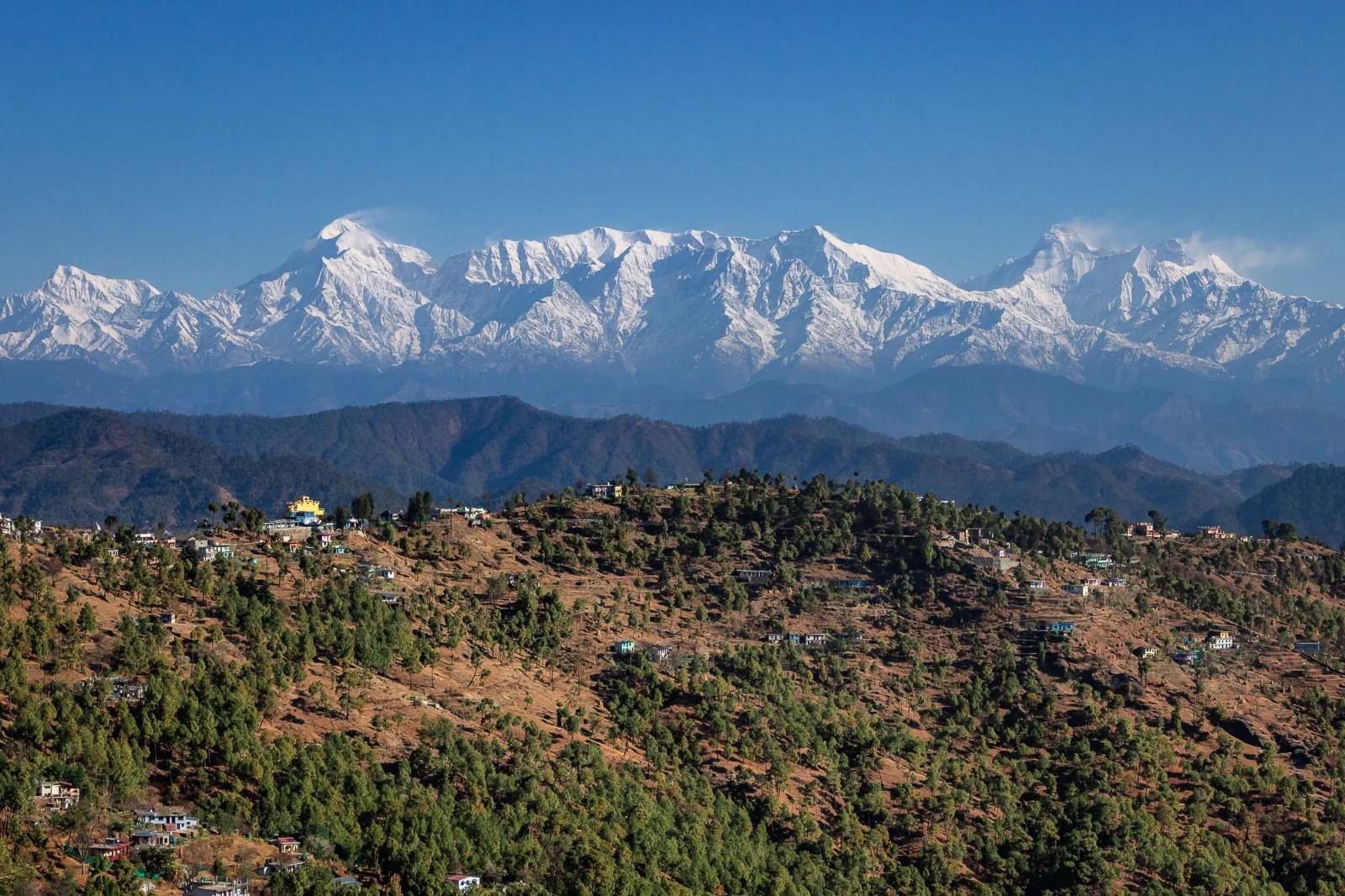 British Climber Hits 20th Everest Summit as Two Indian Climbers Perish
