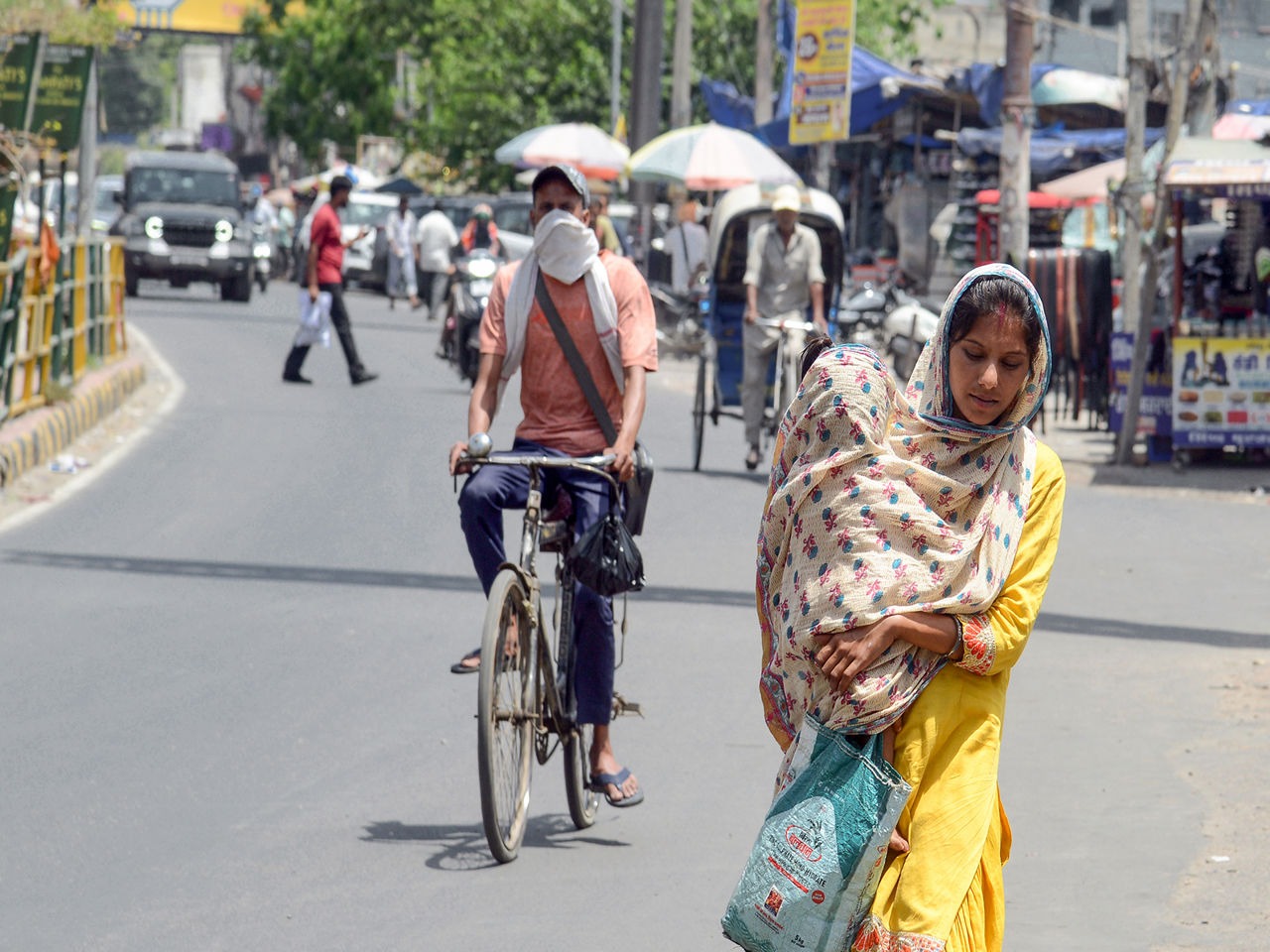 Severe Heatwave Grips India, States Alter Timings, Issue Red Alert