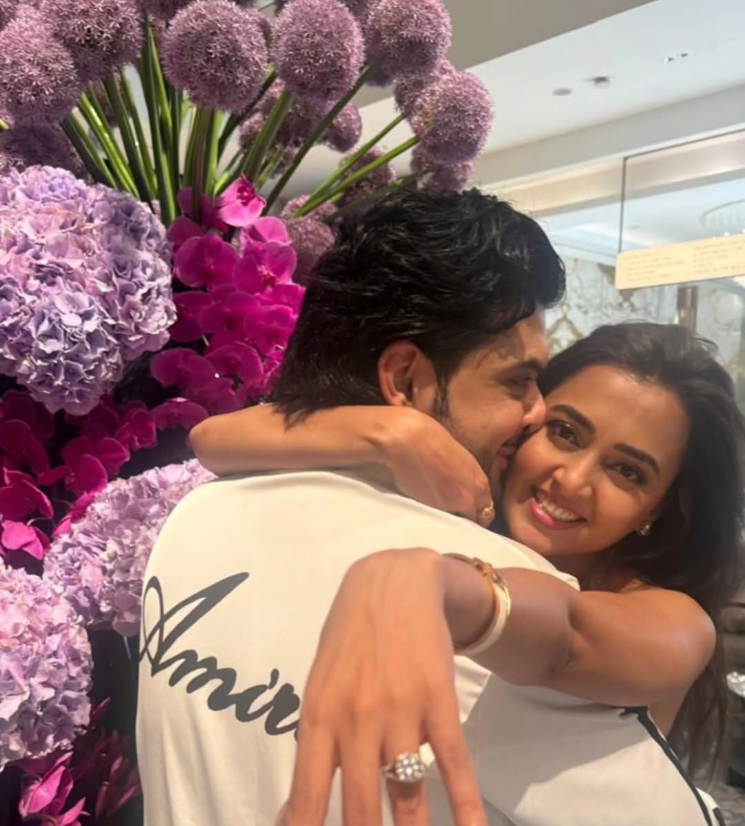 Karan Kundrra Proposes to Tejasswi Prakash on Desi Bling, Couple Set to Tie the Knot Soon