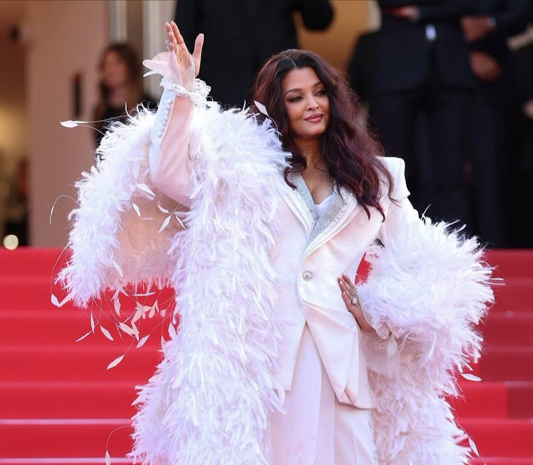 Aishwarya Rai Urges Young Actors To Stay ‘Brutally Honest’ In A Manufactured World