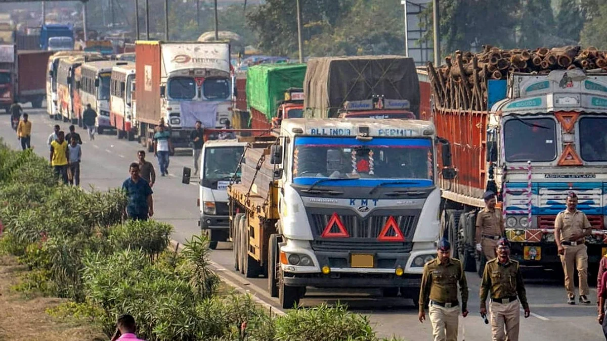 US Halts Worker Visas for Foreign Truck Drivers, Blow to Indian Aspirants