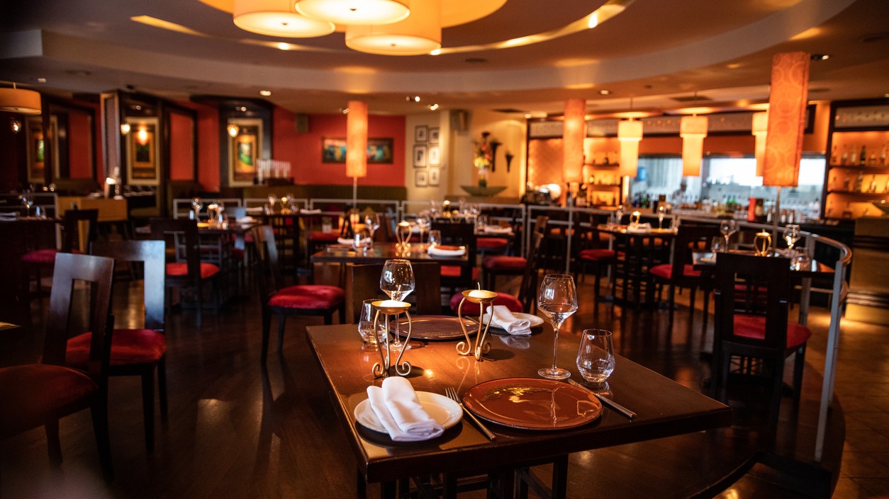 Delhi High Court questions restaurants on charging over MRP and adding service fees