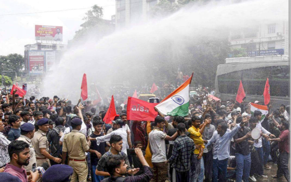 Patna NEET Protest Turns Into Dance After Students Ask Police for Water Cannon