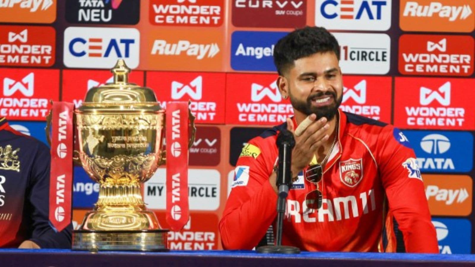 AB de Villiers Hints at ‘Closed-Door Happenings’ Behind Shreyas Iyer’s Asia Cup Snub