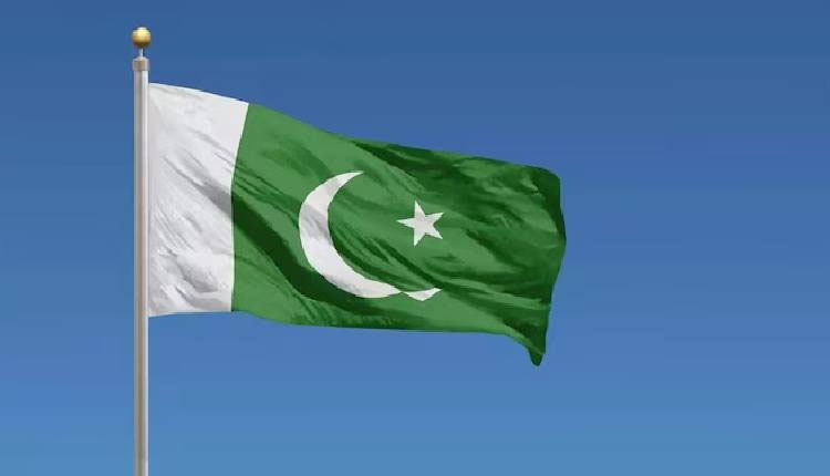 Three Dead, Over 60 Injured in Karachi Aerial Firing on Independence Day