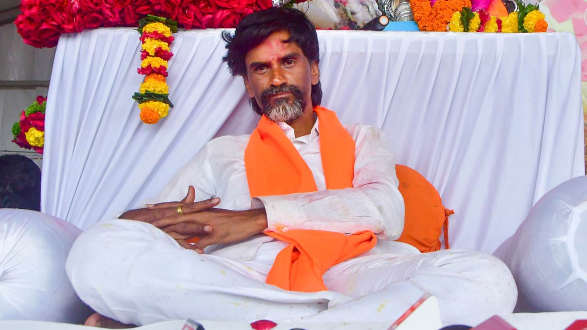 Maratha Quota: Jarange Warns Government on Second Day of Azad Maidan Hunger Strike