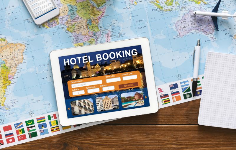 Swiss tourist voices concern over scams and poor experiences in India