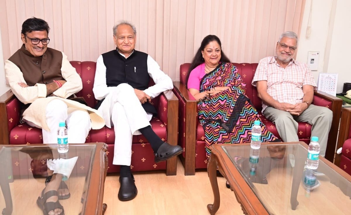 Gehlot says Vasundhara Raje was better suited as BJP choice for Rajasthan CM