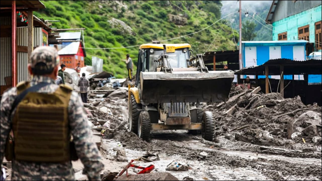 Deadly Cloudburst Strikes Kishtwar Pilgrim Route, Dozens Feared Dead and Hundreds Missing