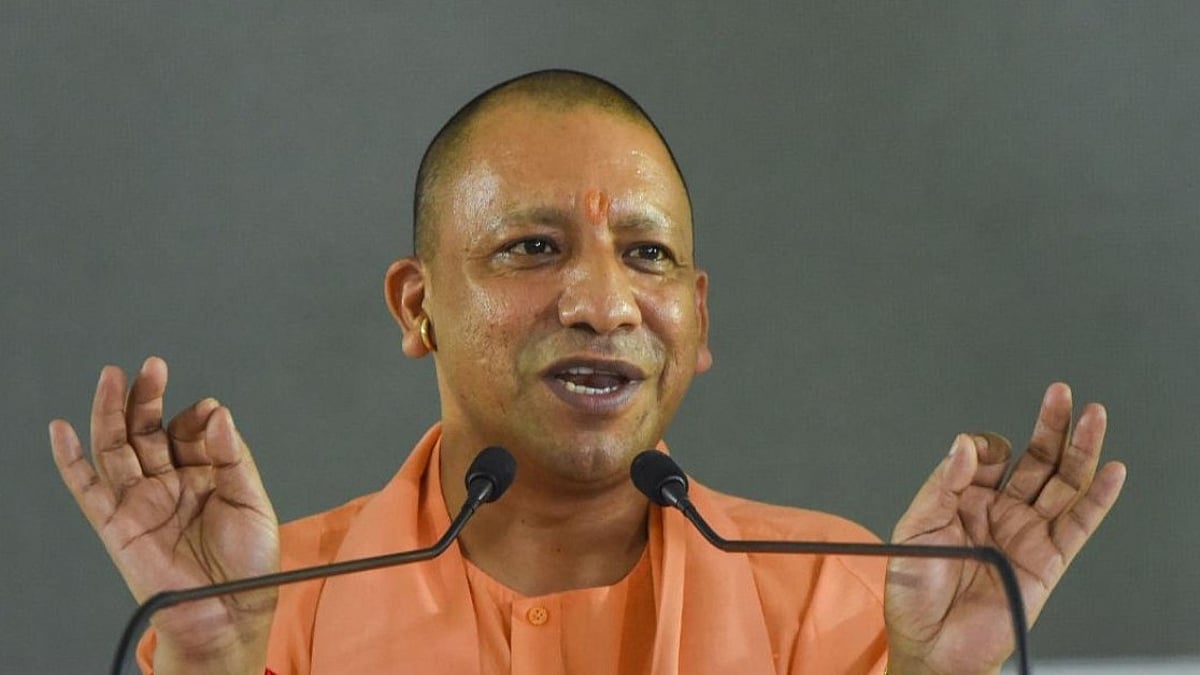 CM Yogi Adityanath Orders Officials to Free Encroached Land and Protect Poor Citizens’ Rights