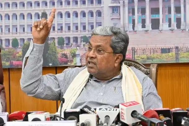 Fadnavis Slams Karnataka Over Metro Station Renaming, Cites 'Insult to Shivaji'