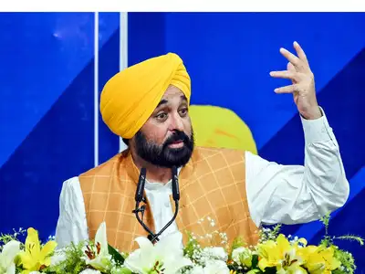 Discharged from hospital, Chief Minister to chair crucial flood review meeting
