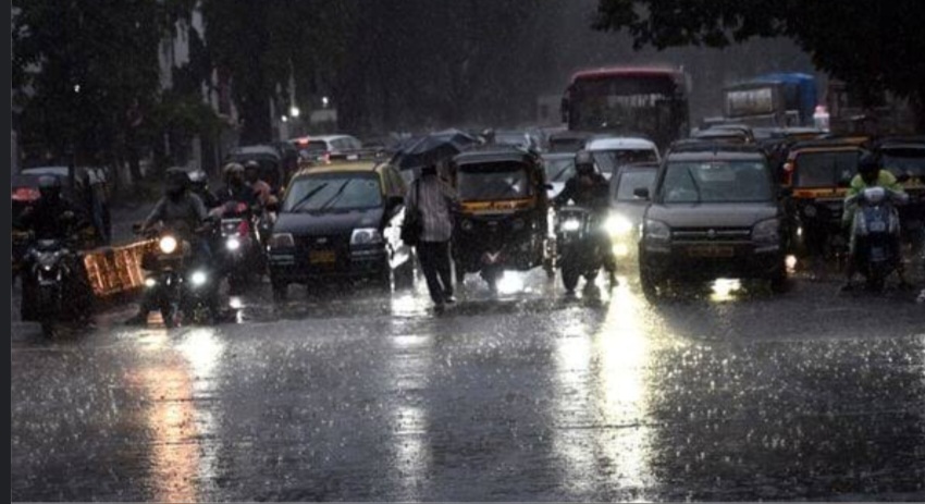 Mumbai Under Red Alerts: Torrential Rain Floods Streets , Disrupts Trains